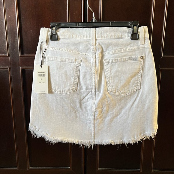 7 for all Mankind - Mini Skirt - Color White Size 25 NWT - Picture 7 of 9